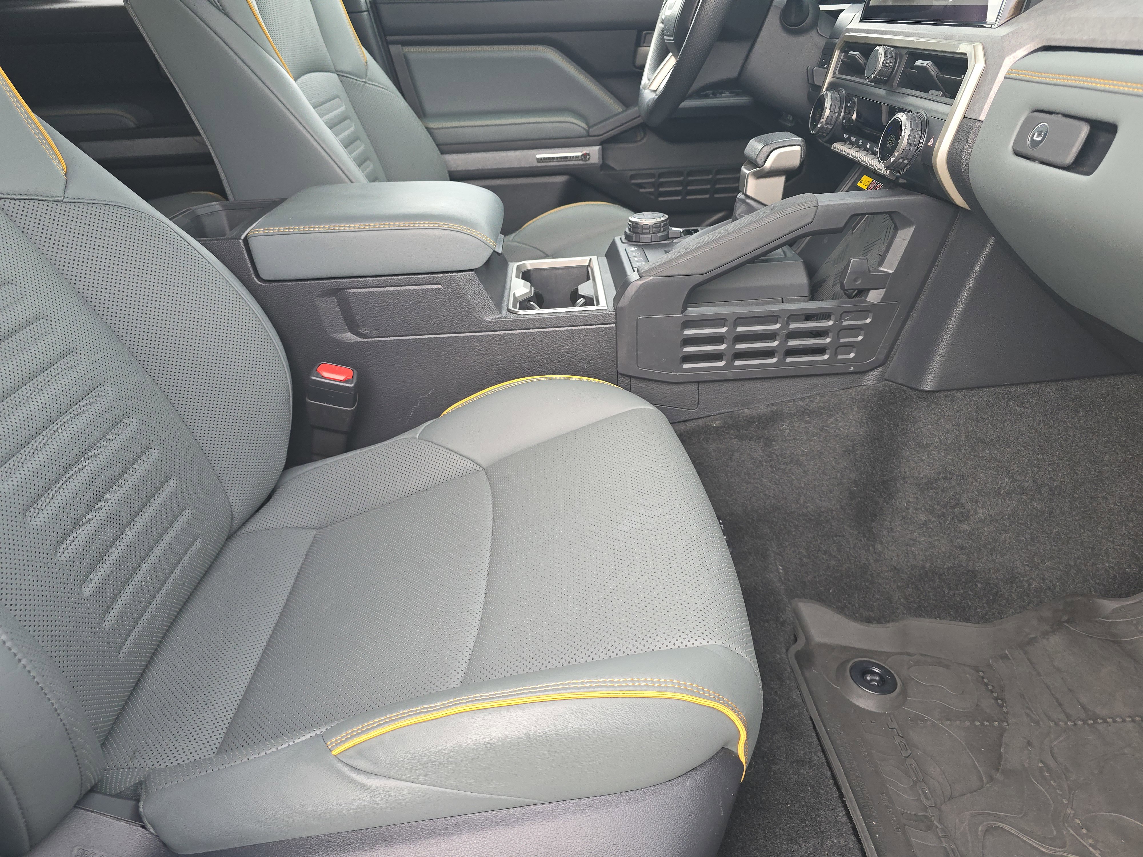 Used 2024 Toyota Tacoma 4x4 Double Cab Hybrid image 12