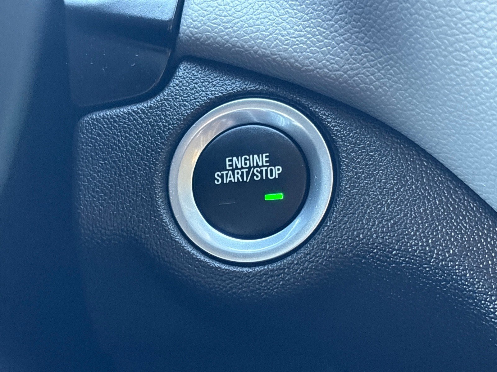 Used 2024 Chevrolet Equinox LT image 16