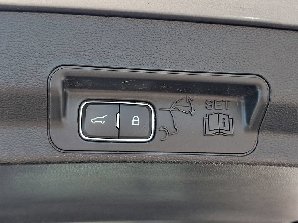 Used 2024 Ford Explorer ST w/ Equipment Group 401A AWD/4WD image 30