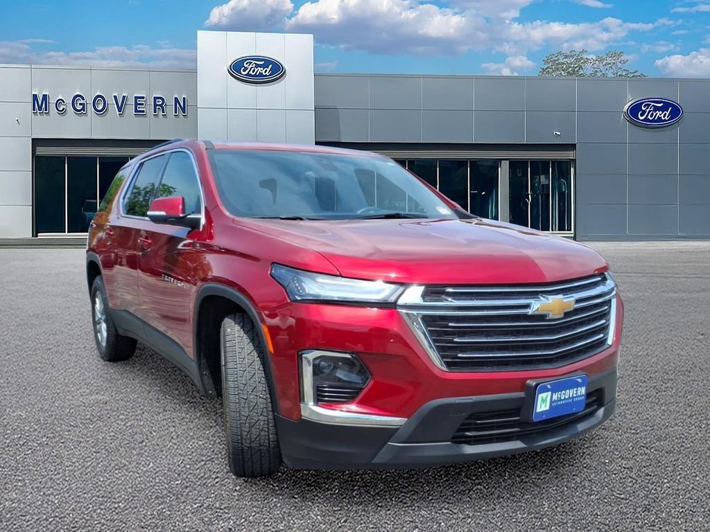 Used 2023 Chevrolet Traverse LT w/ LPO, Floor Liner Package AWD/4WD image 4