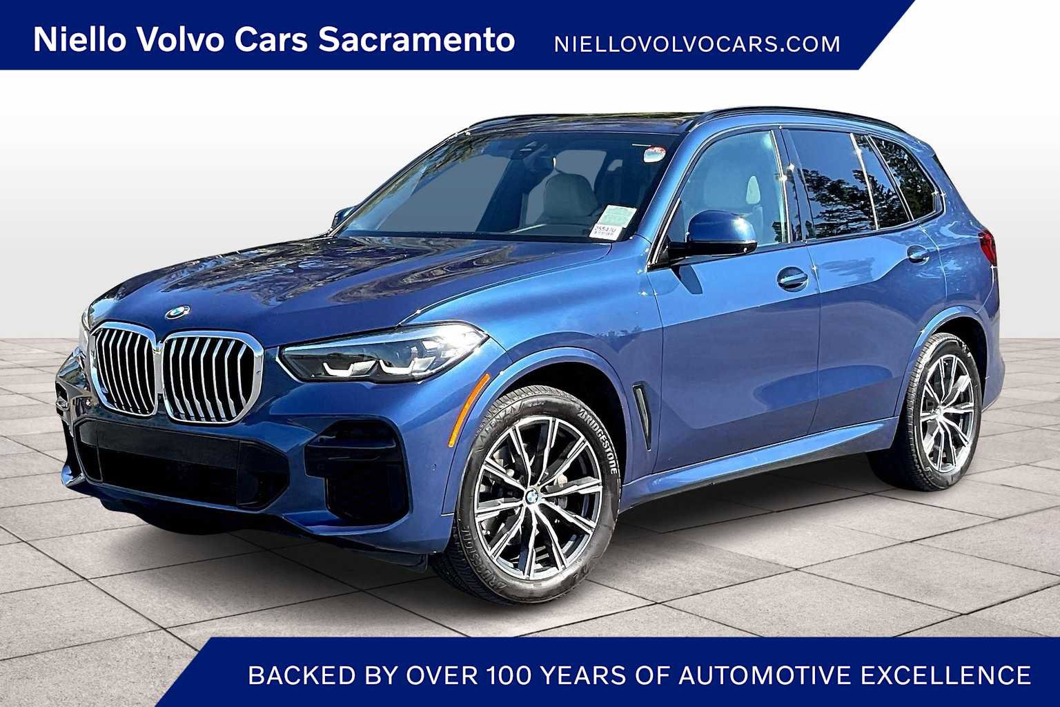 Used 2022 BMW X5 xDrive40i w/ M Sport Package image 1