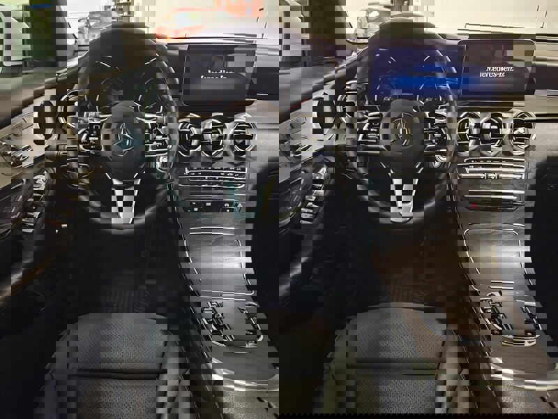 Used 2021 Mercedes-Benz GLC 300 4MATIC image 25