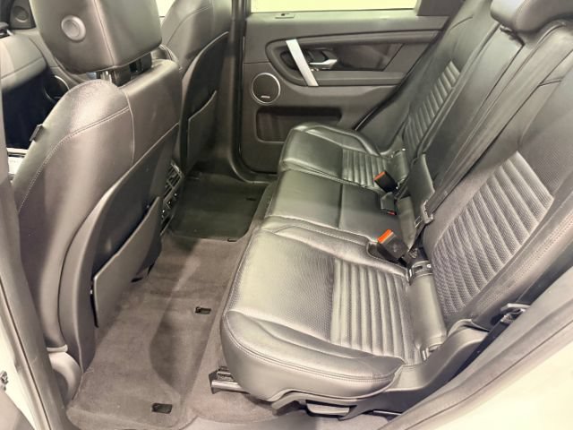 Used 2020 Land Rover Discovery Sport SE AWD/4WD image 24
