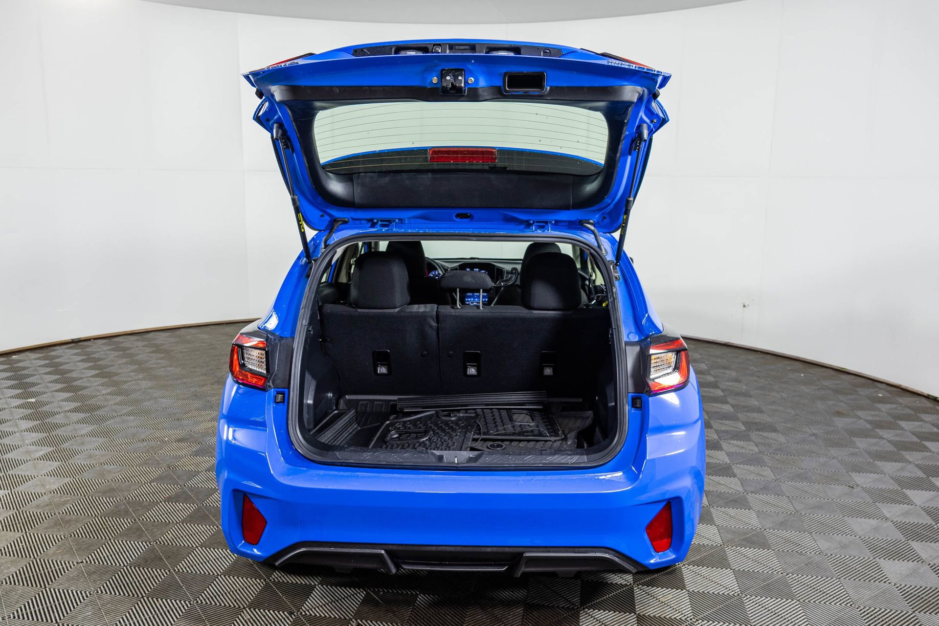 Used 2024 Subaru Impreza 2.0i Sport AWD/4WD image 41