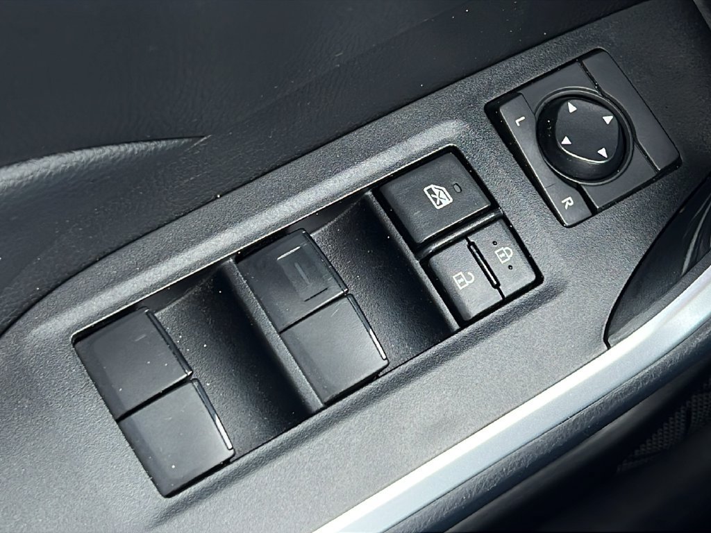 Used 2023 Toyota RAV4 LE FWD image 21