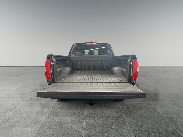 Used 2020 Toyota Tundra SR5 w/ SR5 Convenience Package AWD/4WD image 13