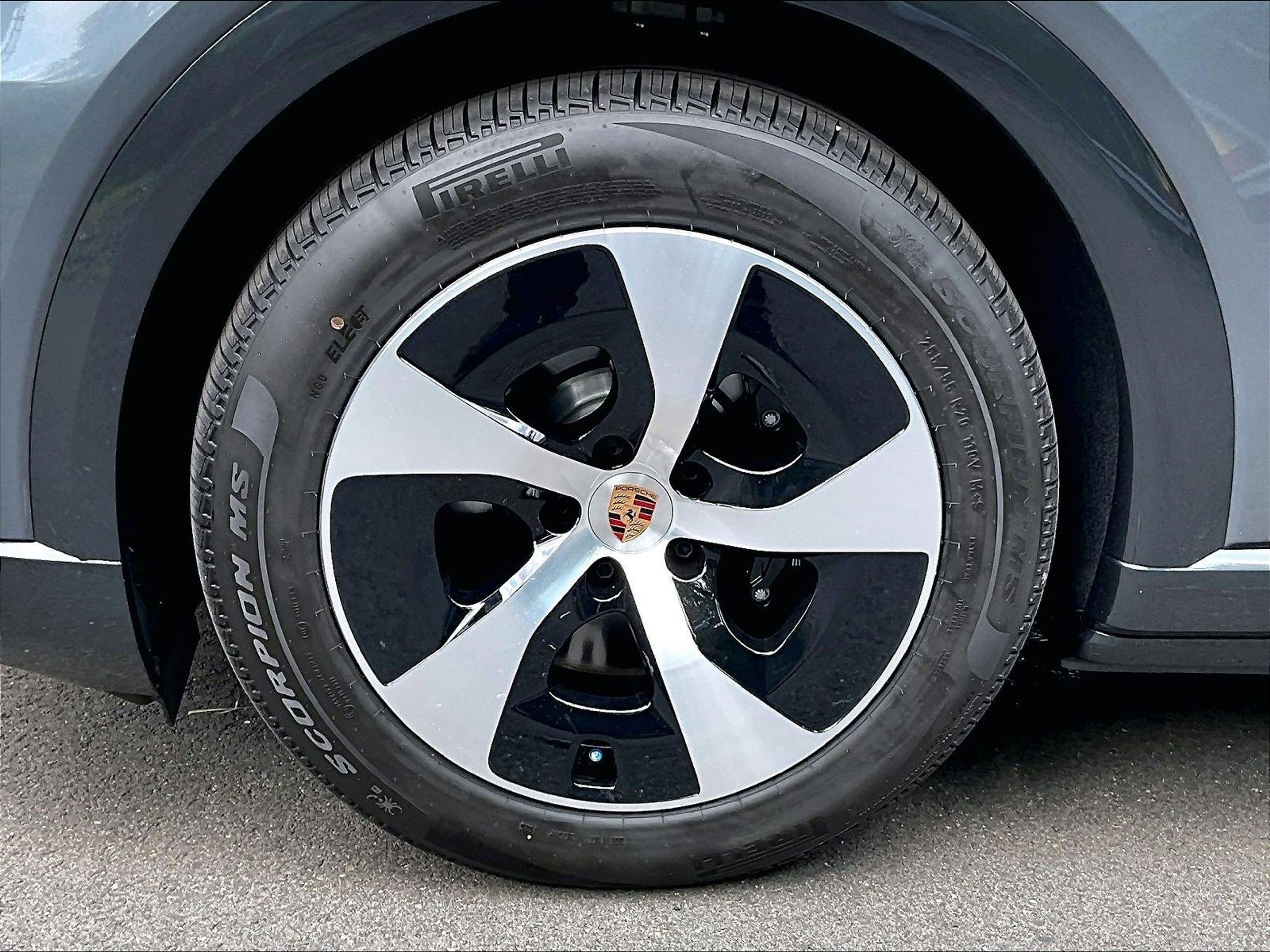 New 2026 Porsche Cayenne S AWD/4WD image 13