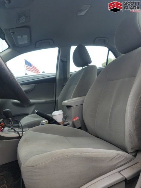 Used 2012 Toyota Corolla LE FWD image 6