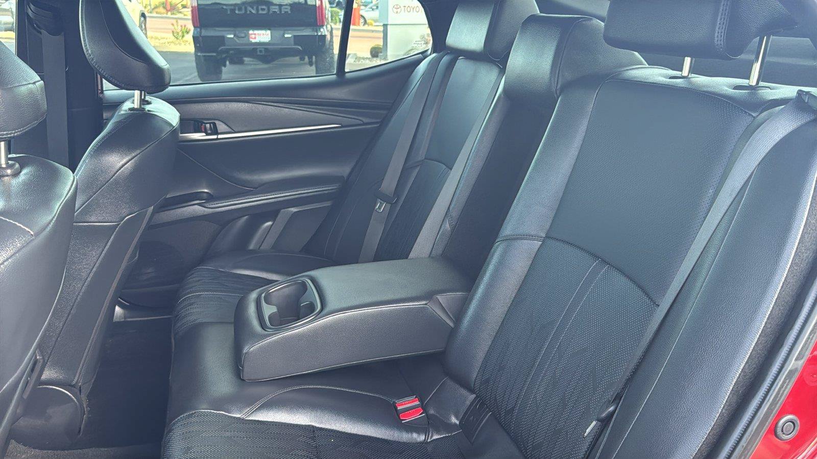Used 2025 Toyota Camry XSE FWD image 30