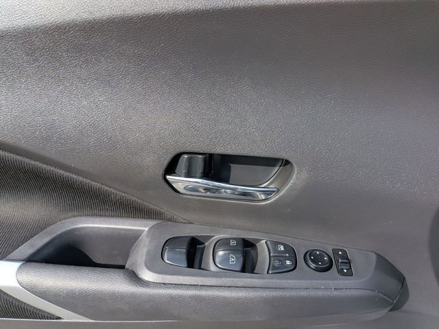 Used 2023 Nissan Kicks SV image 12