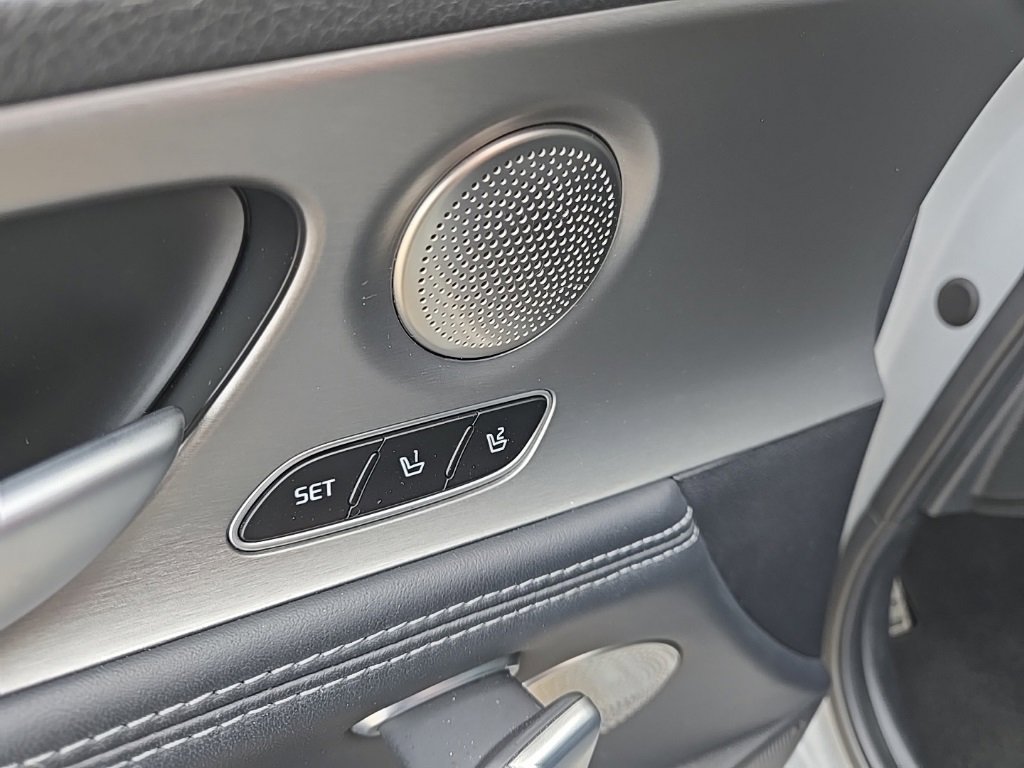 Used 2020 Kia Stinger GT2 image 29