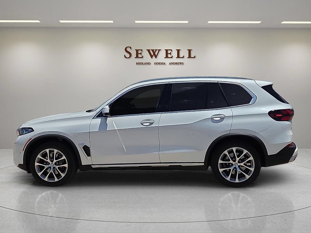 Used 2025 BMW X5 xDrive40i w/ Premium Package AWD/4WD image 2