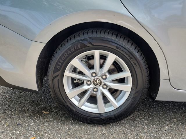 Used 2025 Toyota Camry LE FWD image 6