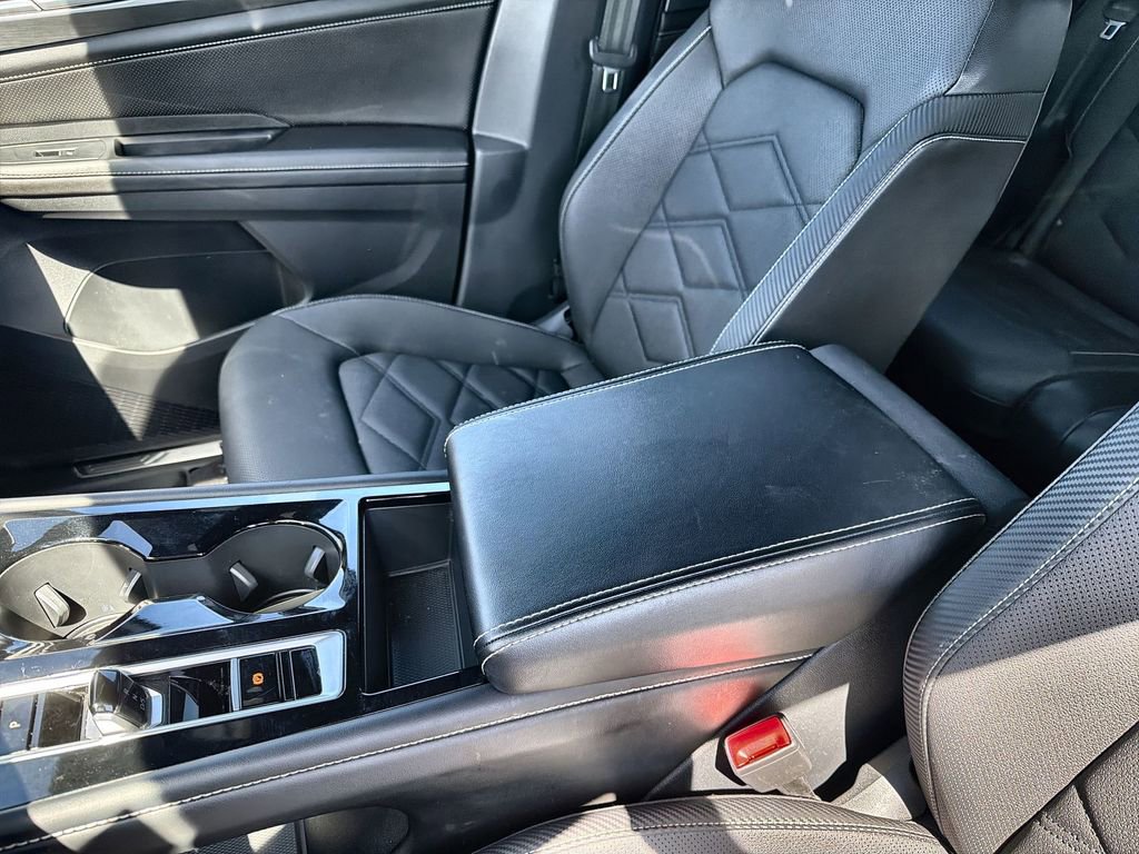 Used 2024 Volkswagen Atlas Cross Sport SE image 27