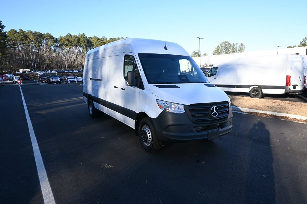 Used 2026 Mercedes-Benz Sprinter 3500 image 22