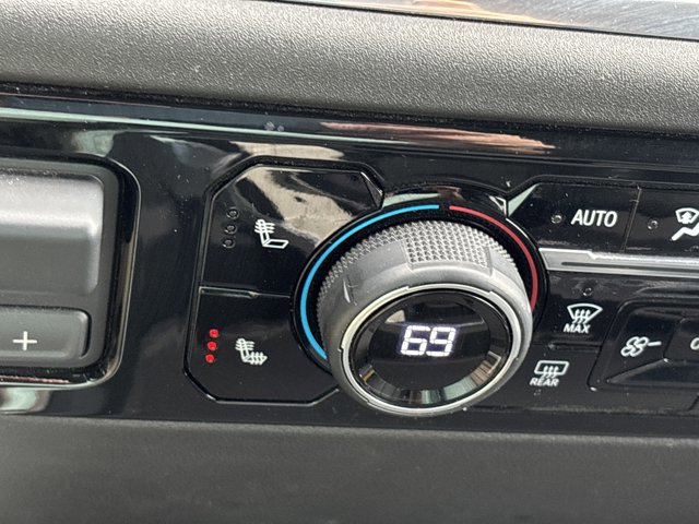 Used 2025 Chevrolet Silverado 2500 LT w/ Z71 Chrome Sport Edition image 41