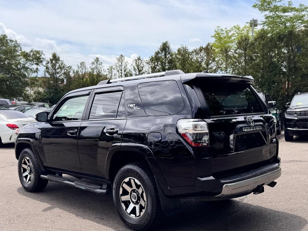 Used 2018 Toyota 4Runner TRD Off-Road Premium AWD/4WD image 4
