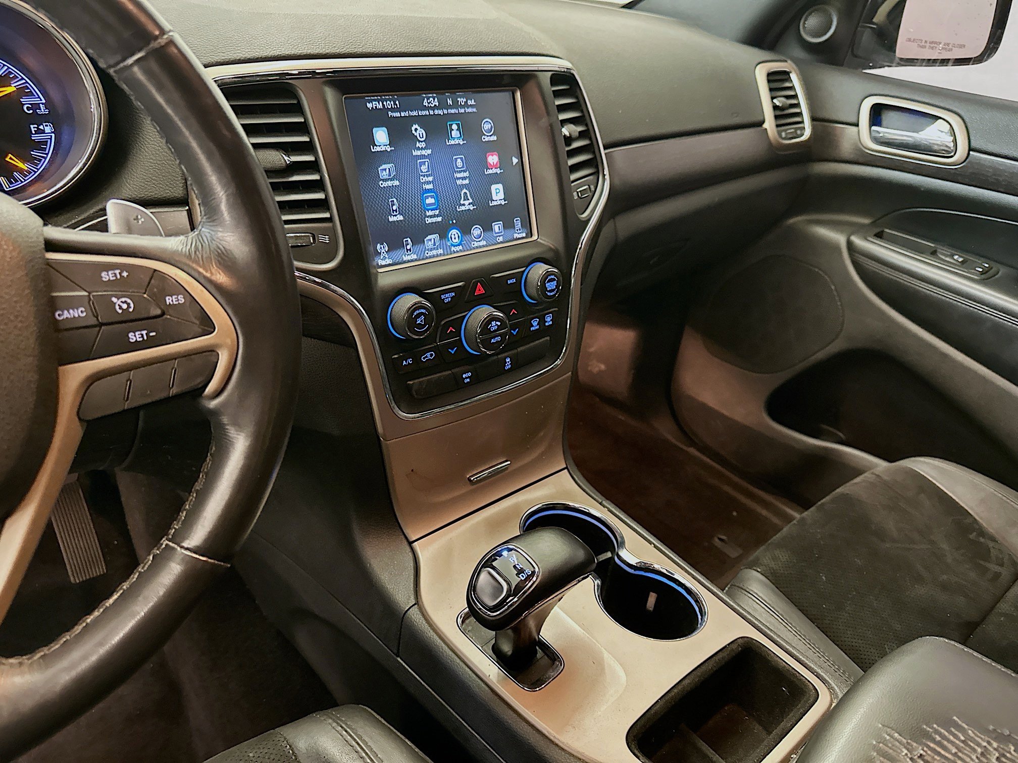 Used 2015 Jeep Grand Cherokee Altitude image 24