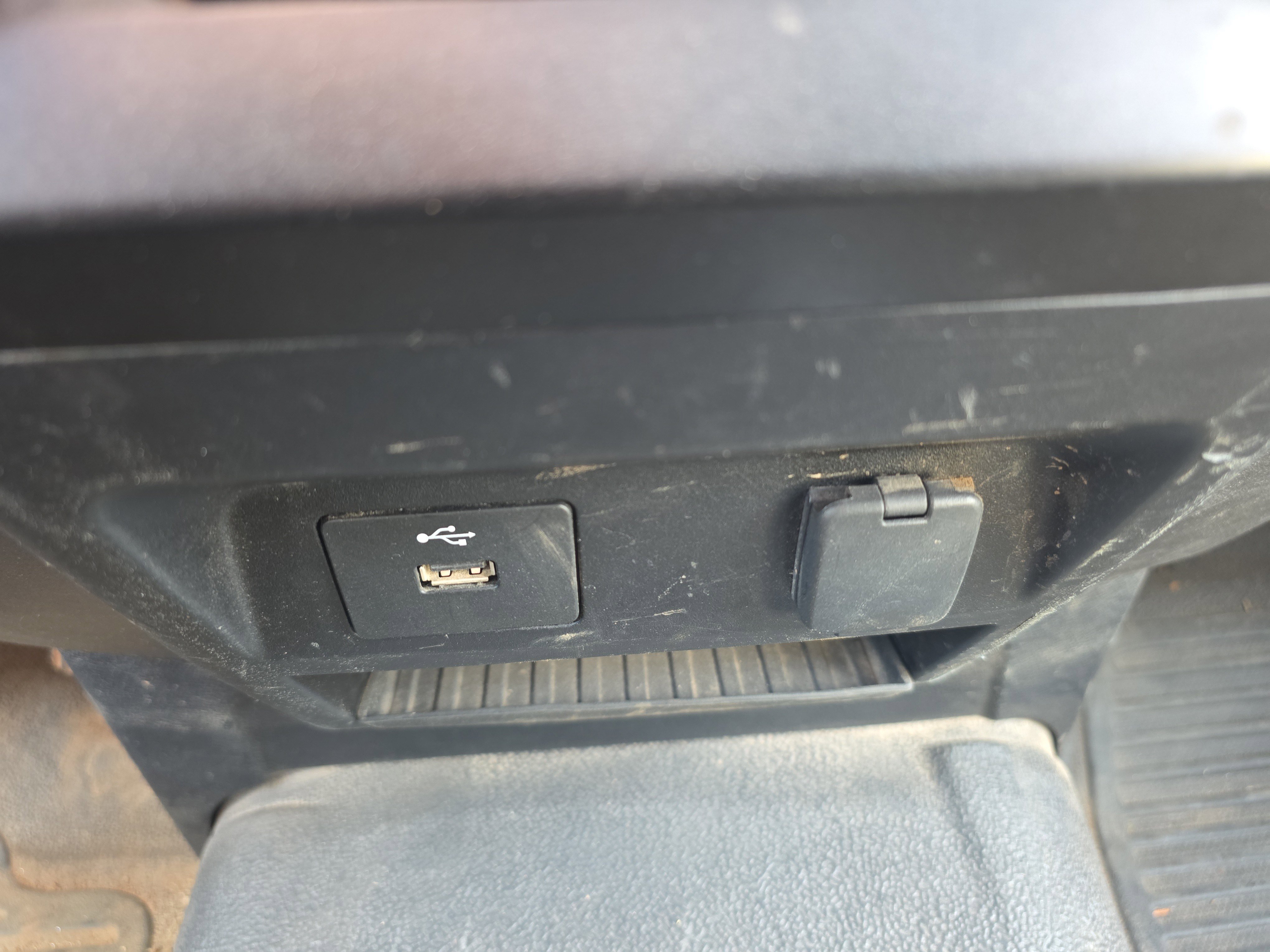 Certified 2020 Ford F550 4x4 Regular Cab Super Duty w/ Power Equipment Group image 31