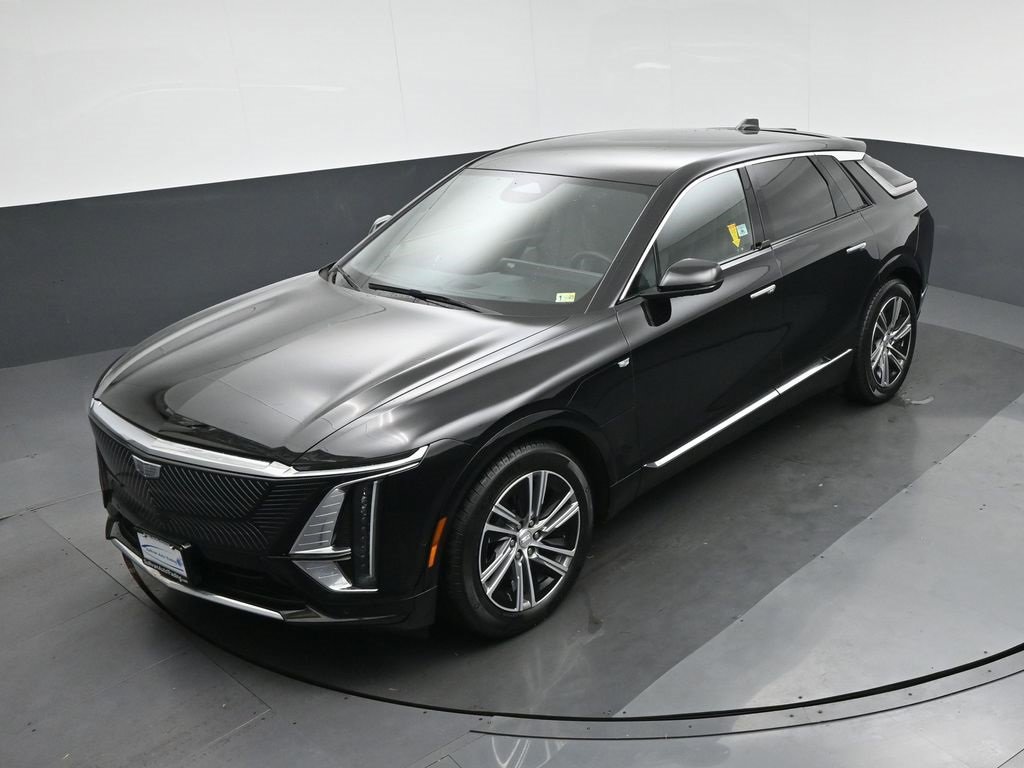 Used 2023 Cadillac Lyriq 2WD image 67