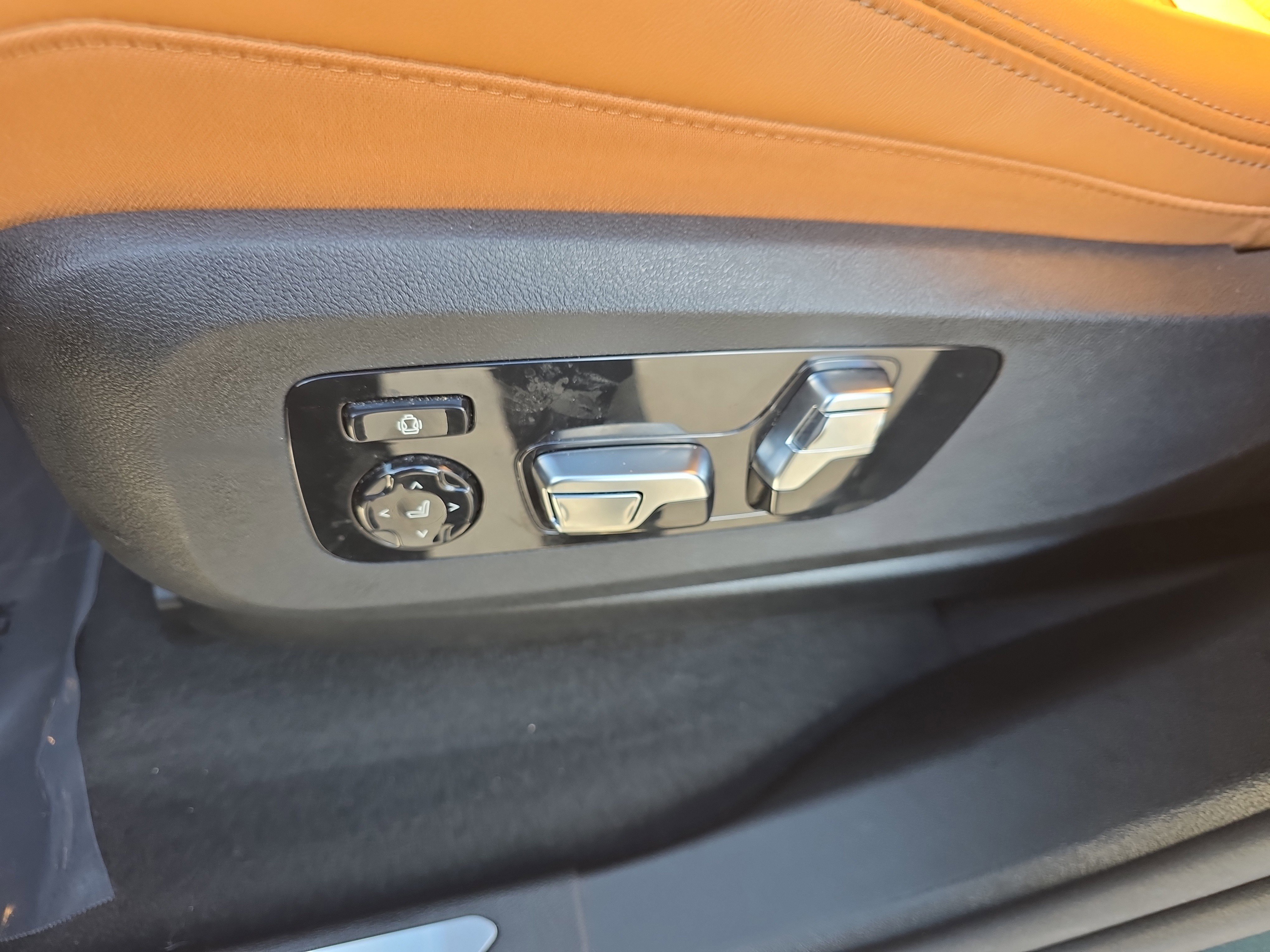 Used 2026 BMW X5 xDrive40i image 21