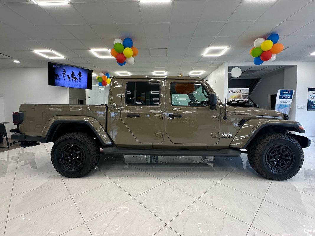 Used 2020 Jeep Gladiator Overland w/ LED Lighting Group image 5