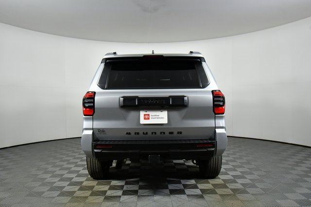 Used 2025 Toyota 4Runner 4WD image 12
