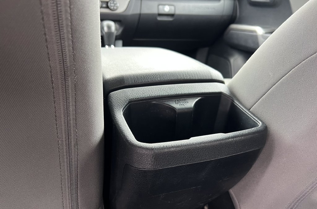 Used 2020 Toyota Tacoma SR5 AWD/4WD image 13