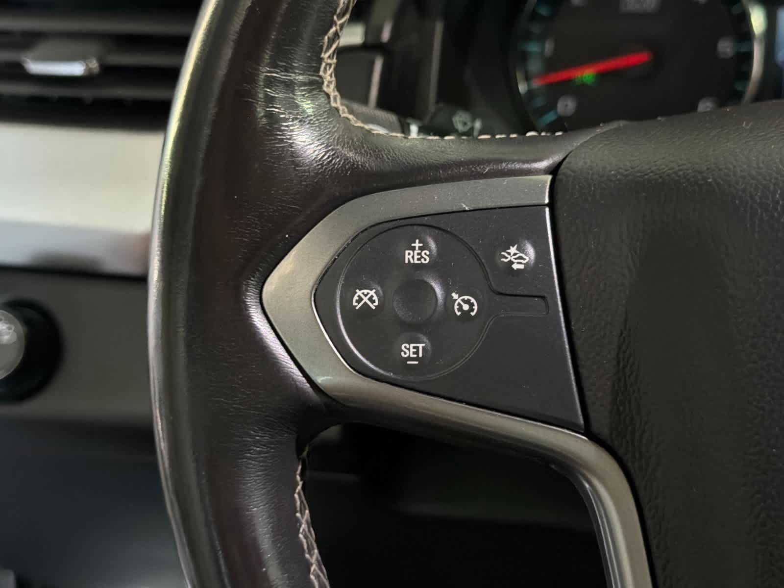Used 2018 Chevrolet Tahoe LS w/ All-Season Package RWD image 25