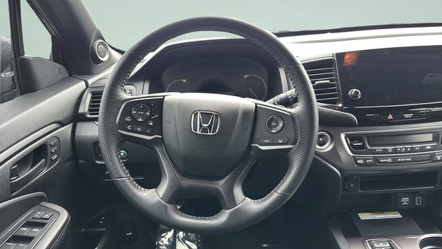 Used 2023 Honda Passport EX-L image 13