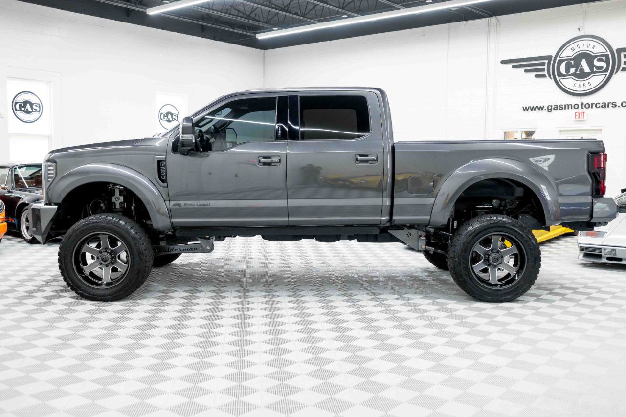 Used 2017 Ford F250 Platinum w/ Platinum Ultimate Package AWD/4WD image 10