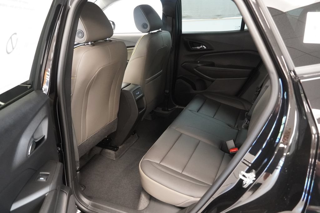 New 2026 Chevrolet Trax ACTIV w/ Driver Confidence Package FWD image 17