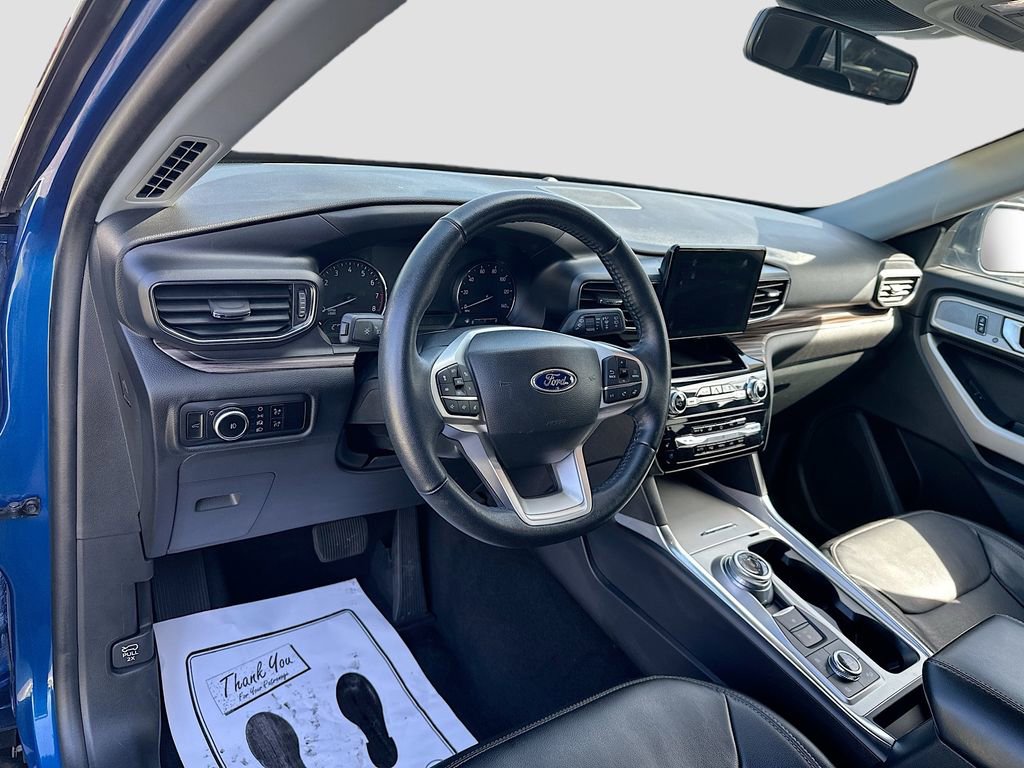 Used 2023 Ford Explorer Limited image 10