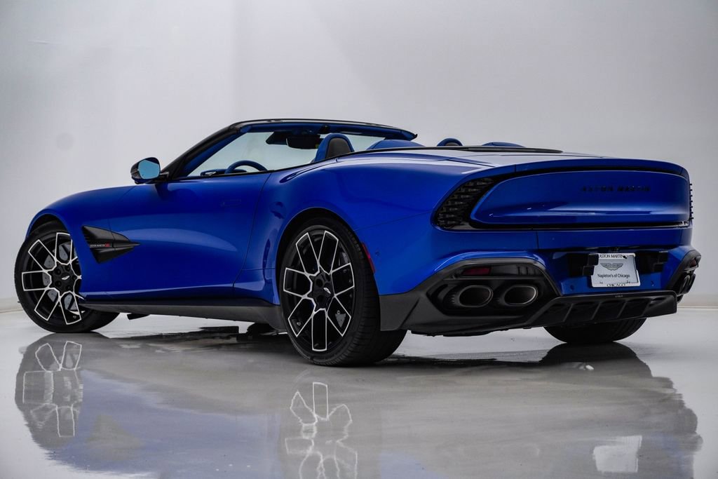 Used 2026 Aston Martin Vanquish Convertible RWD image 10