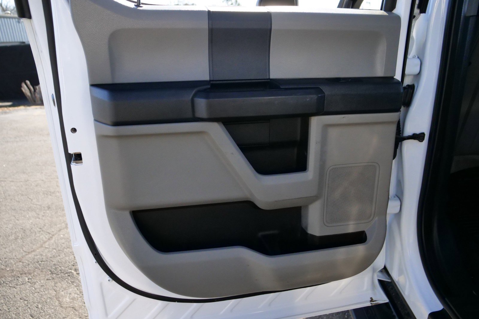 Used 2022 Ford F250 XL w/ Power Equipment Group image 20