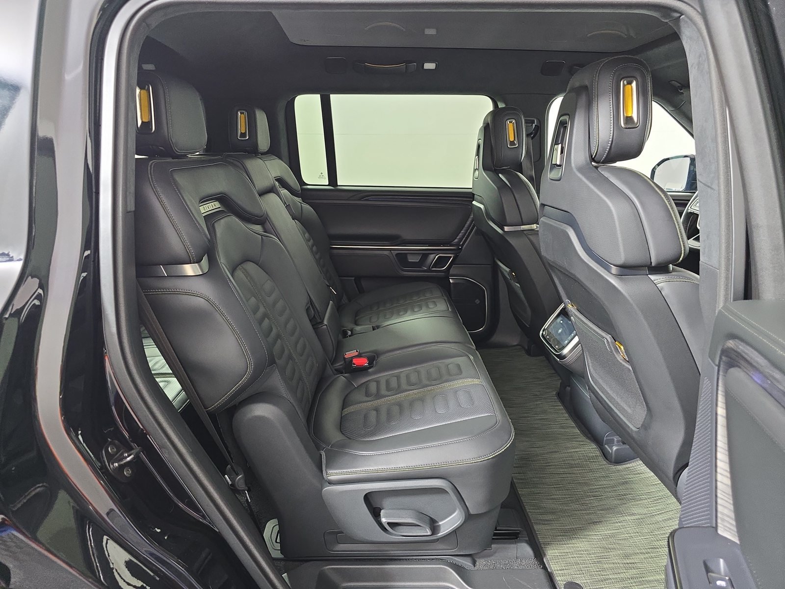 Used 2023 Rivian R1S Adventure Quad AWD/4WD image 23