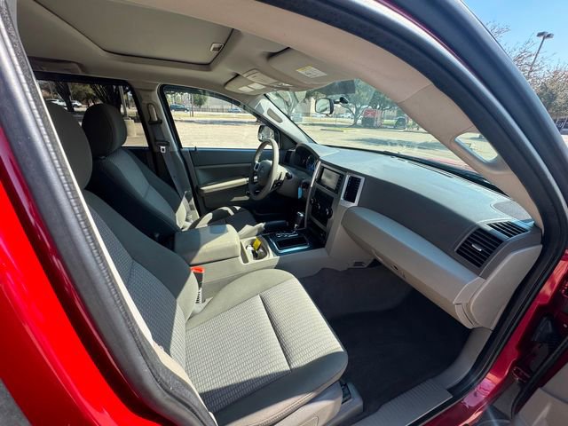 Used 2009 Jeep Grand Cherokee Laredo image 13