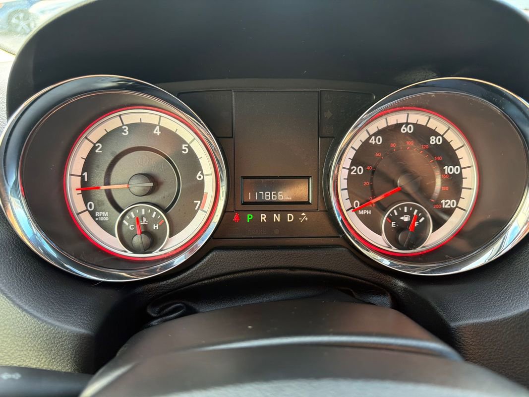 Used 2019 Dodge Grand Caravan SXT image 14