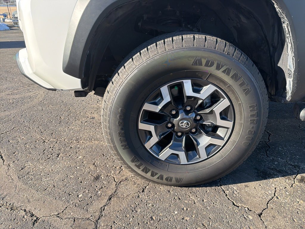 Used 2023 Toyota Tacoma TRD Off-Road image 4