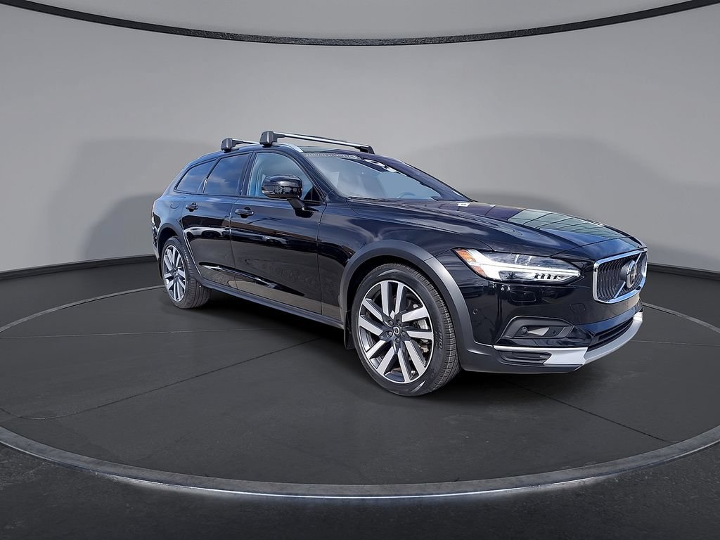 Certified 2024 Volvo V90 B6 Cross Country Plus w/ Protection Package Premier AWD/4WD image 2