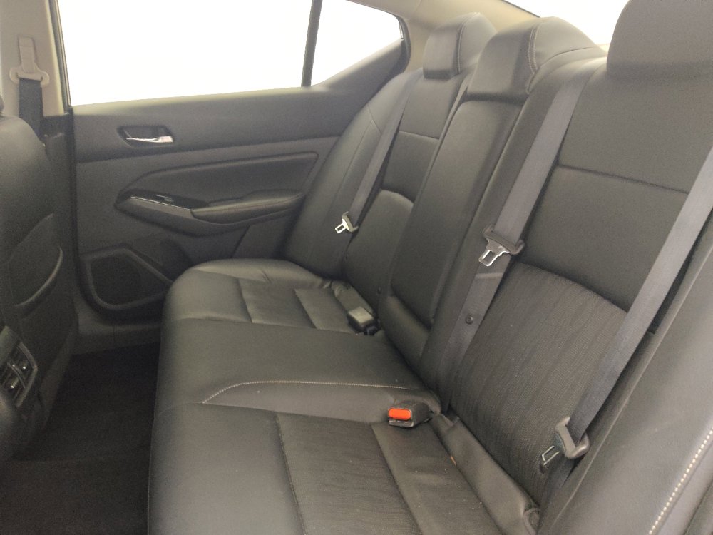 Used 2020 Nissan Altima 2.5 SL FWD image 18