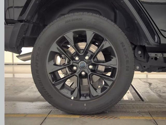 Used 2025 Jeep Wrangler Sahara 4xe w/ Safety Group image 17