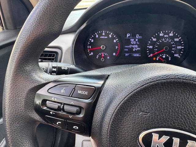 Used 2018 Kia Rio S image 36