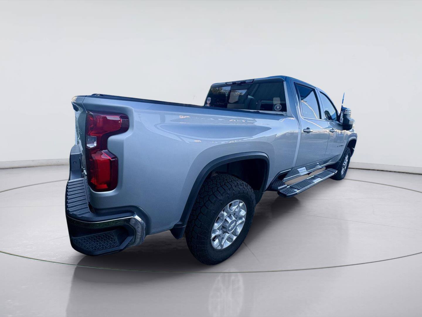 Used 2020 Chevrolet Silverado 2500 LTZ w/ LTZ Plus Package AWD/4WD image 3