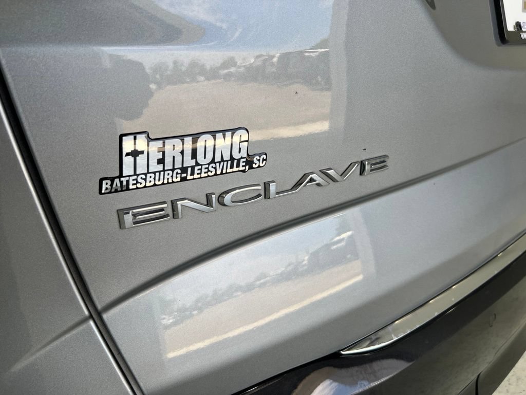 Used 2023 Buick Enclave Essence w/ Sport Touring Edition FWD image 28