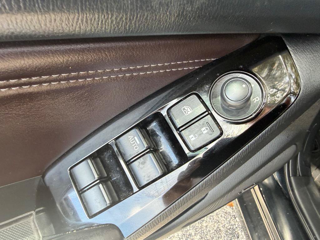Used 2018 MAZDA MAZDA3 Touring FWD image 31