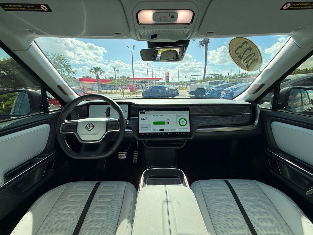 Used 2023 Rivian R1S Adventure image 23