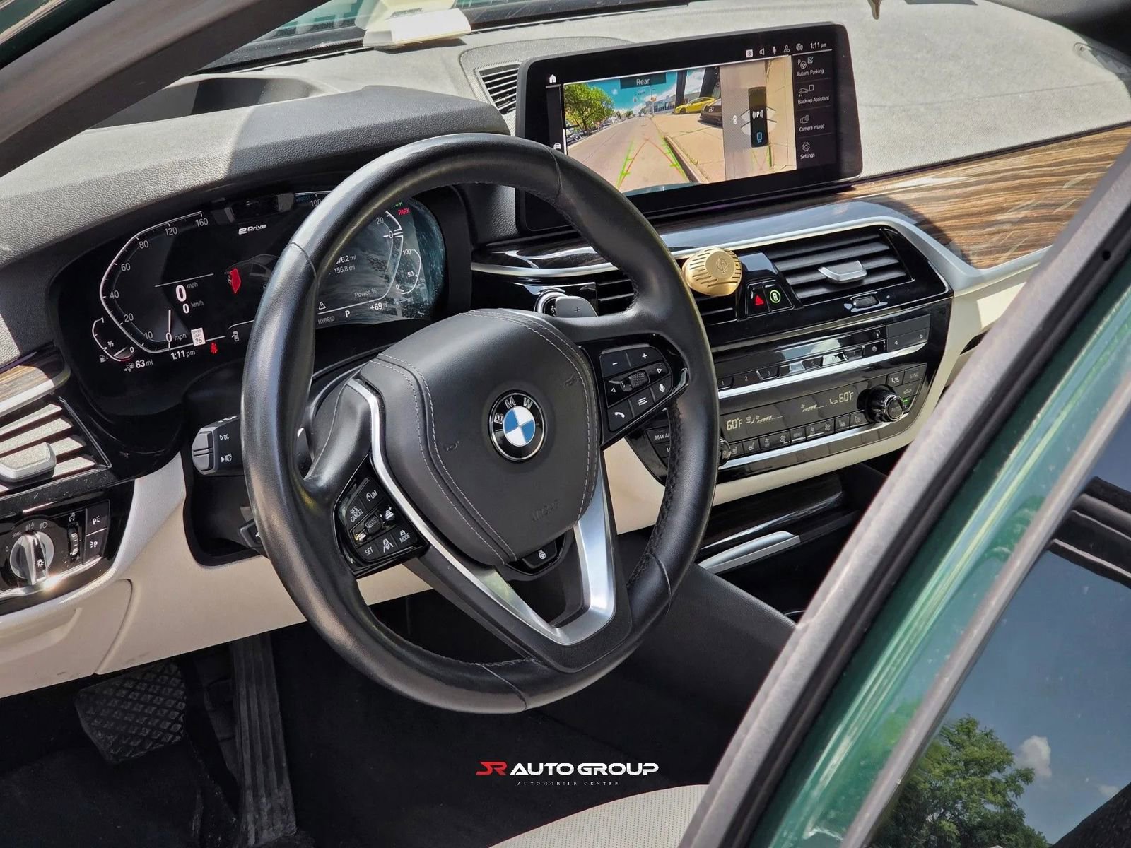 Used 2021 BMW 530e xDrive w/ Executive Package AWD/4WD image 17