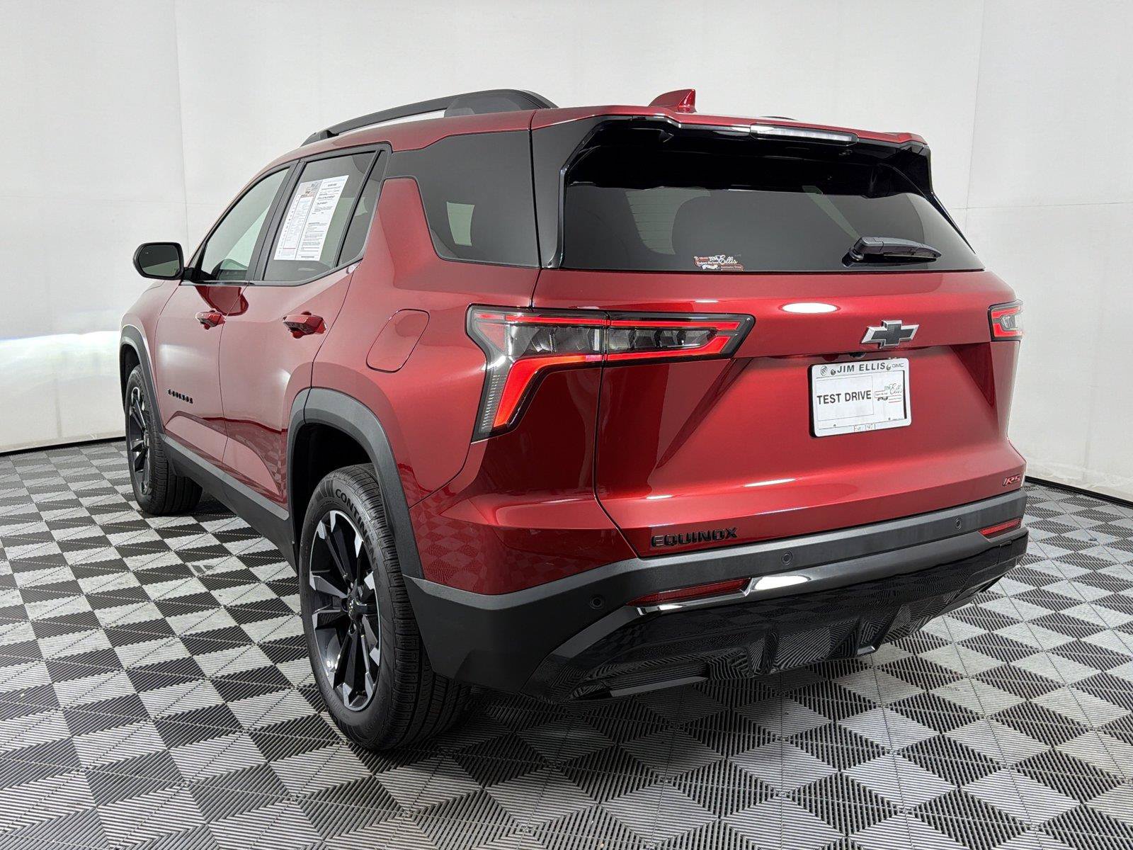 Certified 2026 Chevrolet Equinox RS FWD image 4