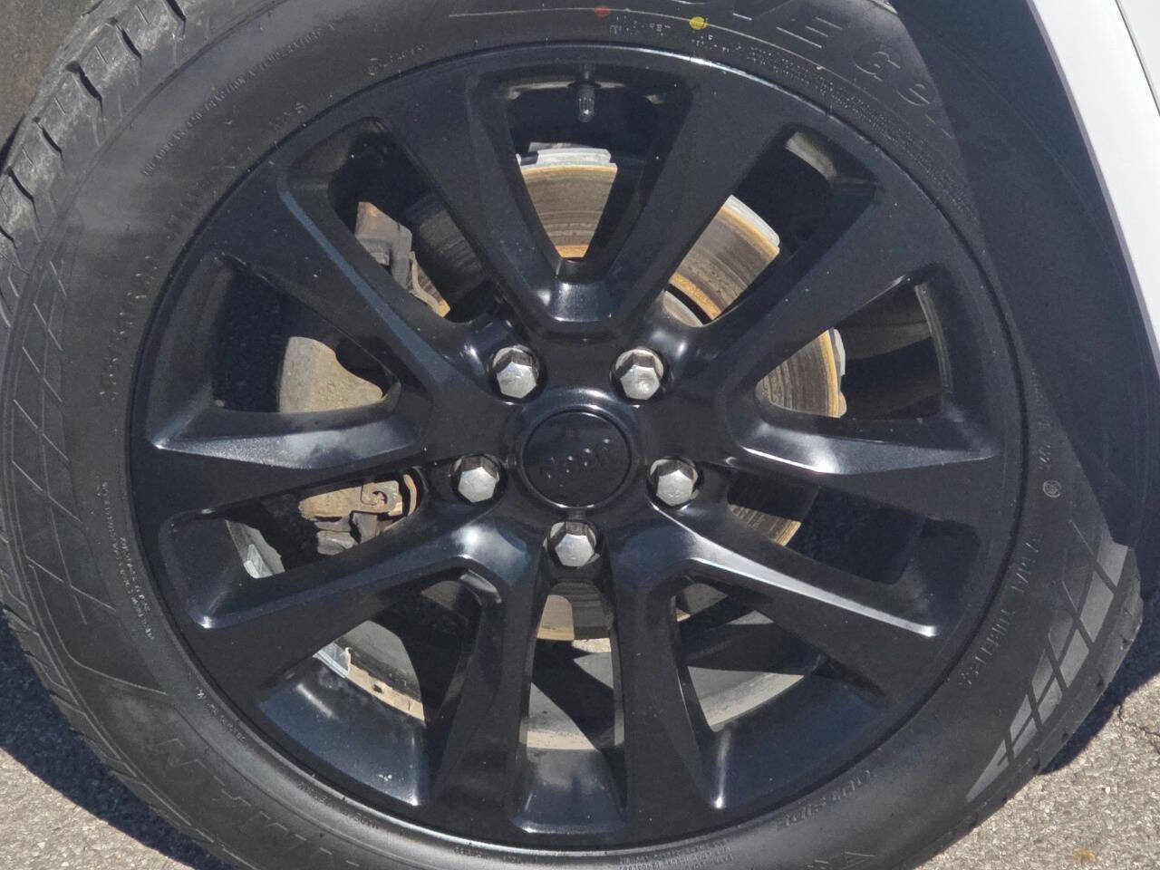 Used 2017 Jeep Grand Cherokee Altitude image 10